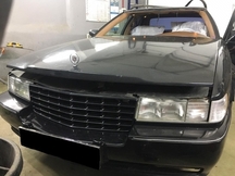 Фото Cadillac Seville перед заменой стекла