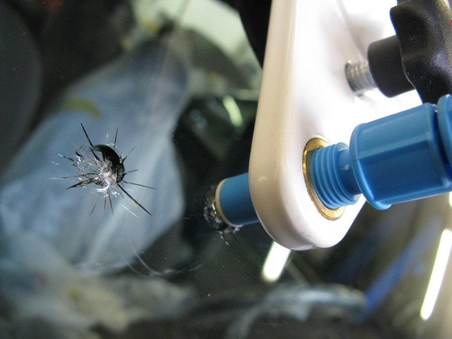 Ремонт стекла автомобиля